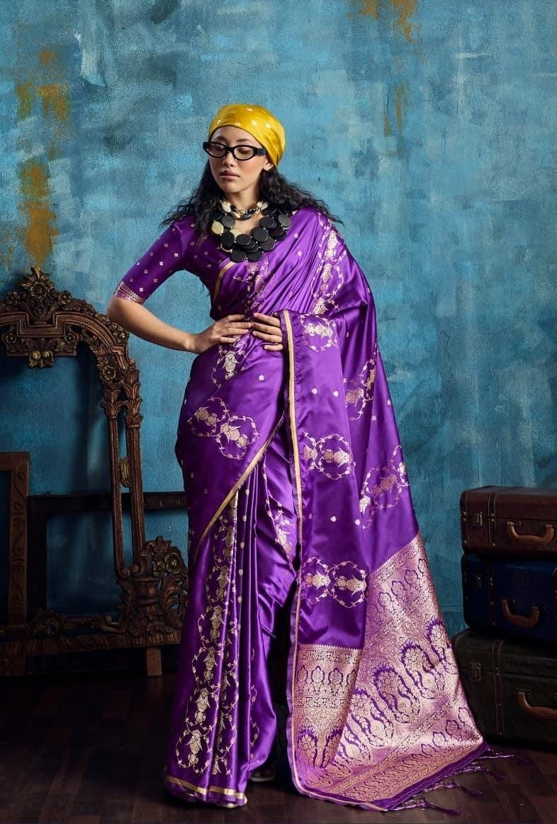 Munga Malbari Silk Copper & Silver Jori Hand Weaving Saree. - Image 2