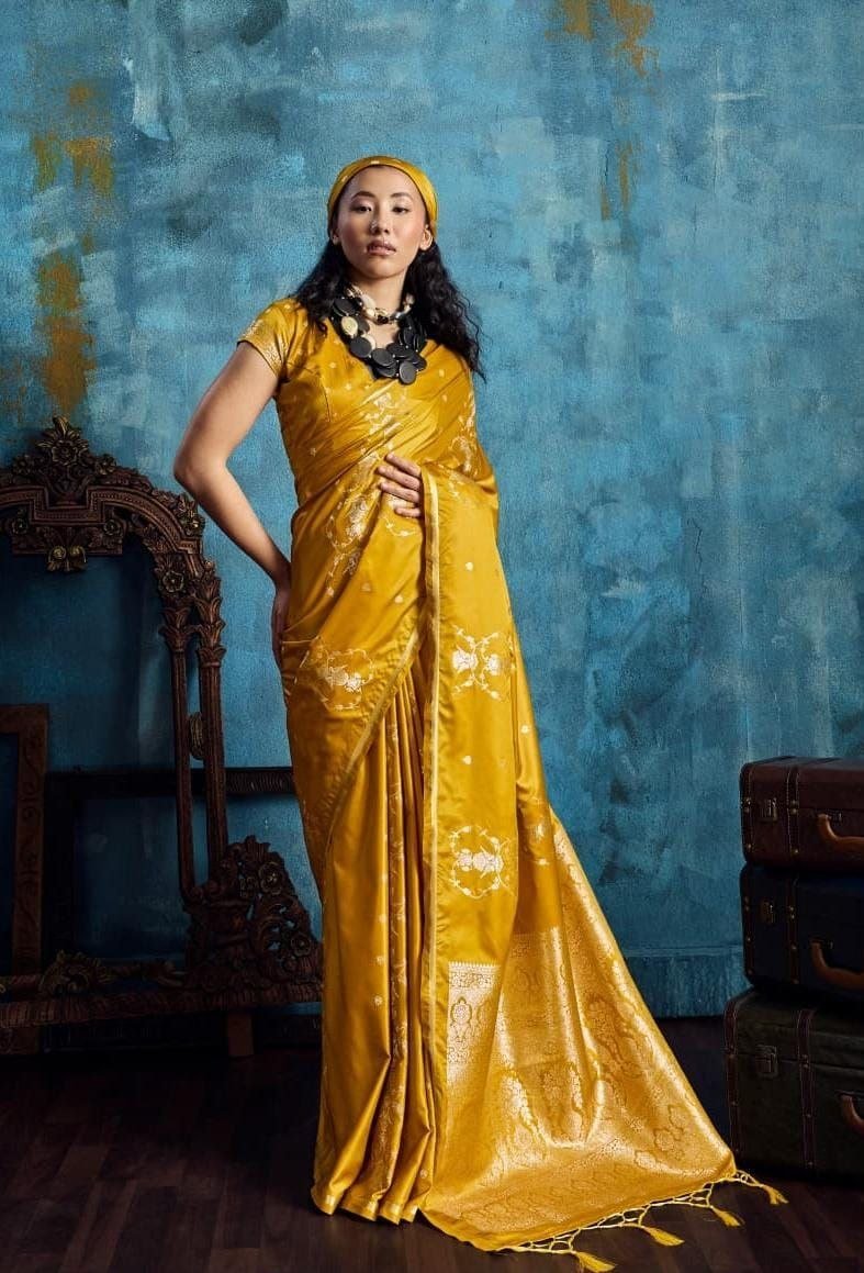 Munga Malbari Silk Copper & Silver Jori Hand Weaving Saree. - Image 3