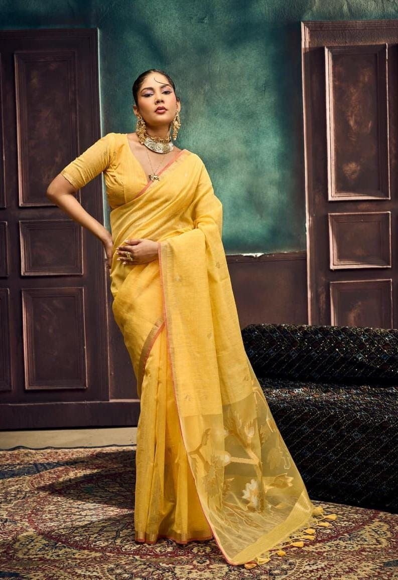 Matka Silk Organza Pallu Weaving Saree. - Image 3