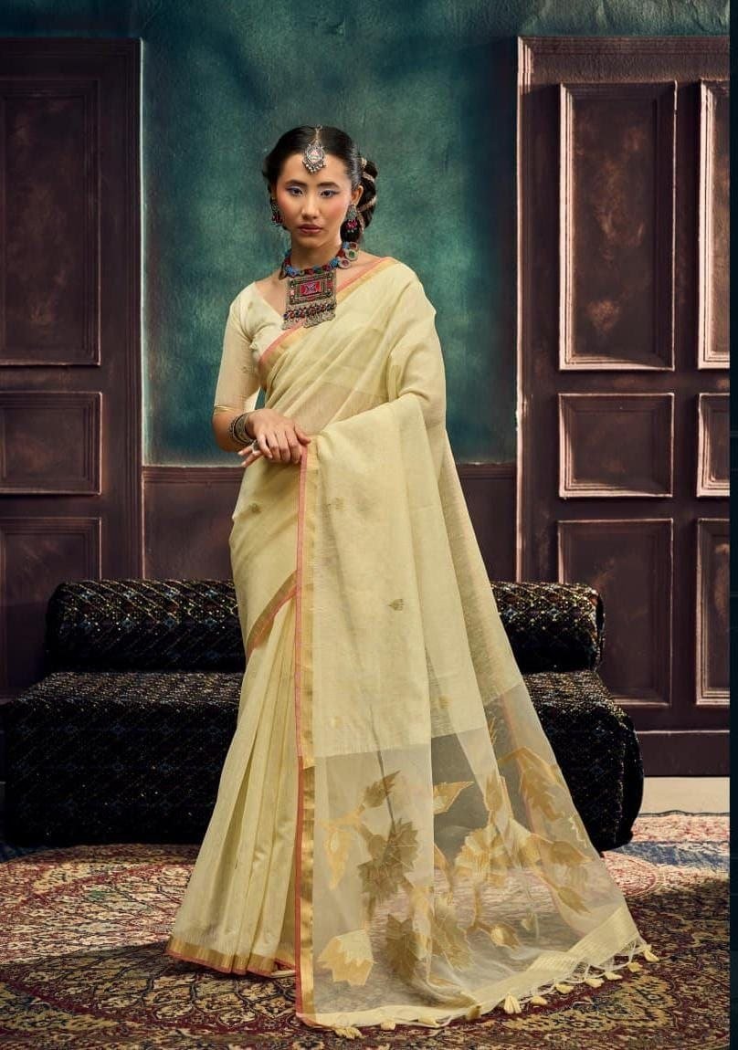 Matka Silk Organza Pallu Weaving Saree. - Image 6