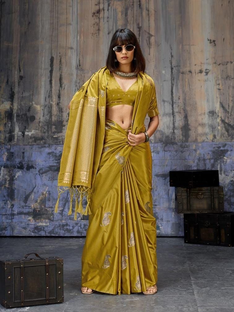 Munga Malbari Silk Copper & Silver Jori Hand Weaving Saree.