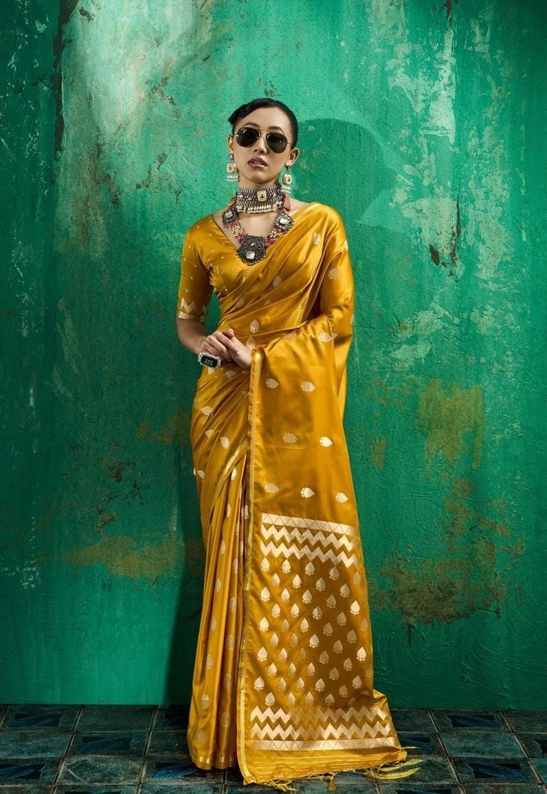 Munga Malbari Silk Copper & Silver Jori Hand Weaving Saree. - Image 6